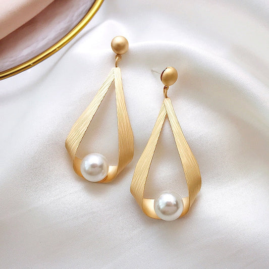 Aretes de Cristal y Perlas Redondos
