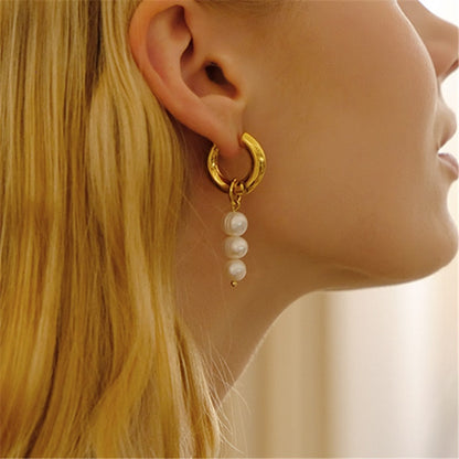 Pendientes Asimétricos de Perlas en Oro y Plata