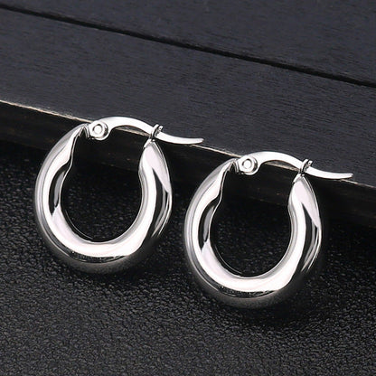 Aretes Minimalistas Gruesos en Oro y Plata