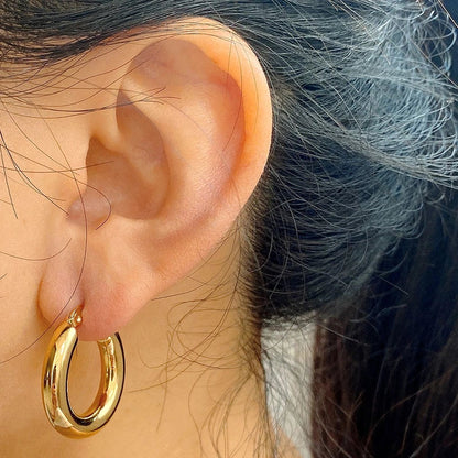 Aretes Minimalistas Gruesos en Oro y Plata