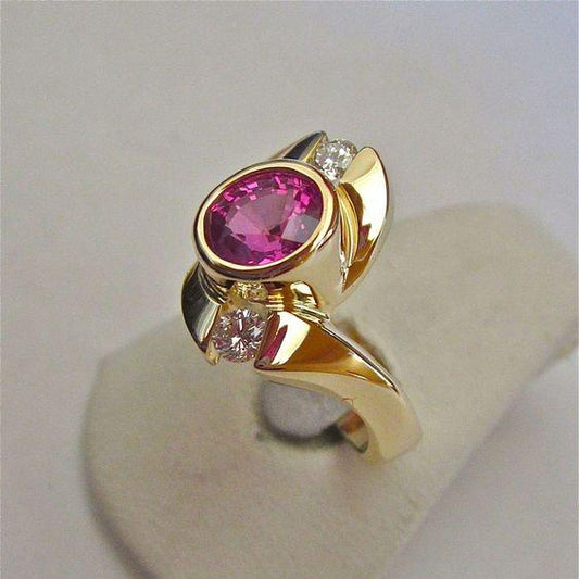 Anillo Granate Cristalino en Oro Vintage