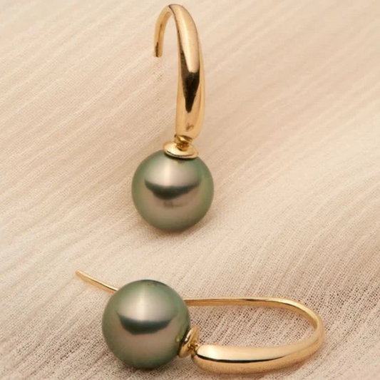 Elegantes Pendientes de Perlas de Oliva