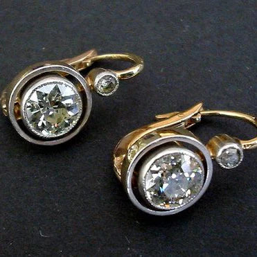 Aretes de Circonio en Oro Vintage