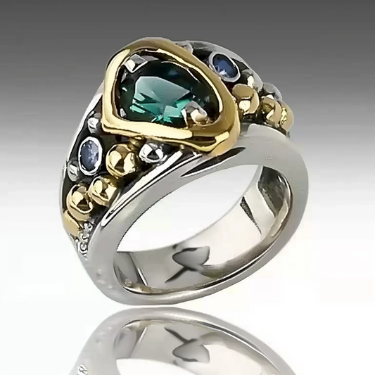 Anillo Irregular Cristal Verde en Oro y Plata Vintage